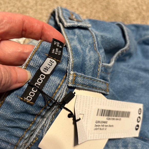 Jean shorts - Picture 3 of 3